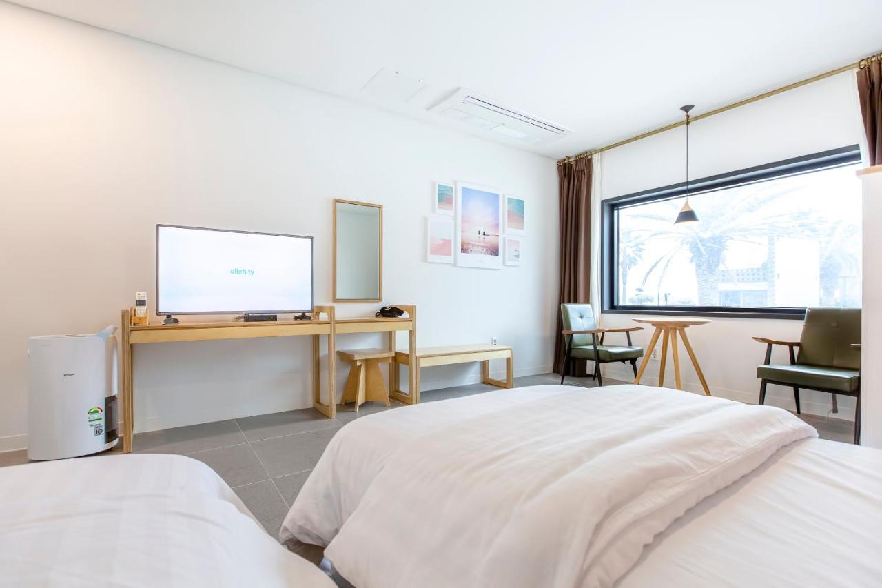 Lunamar Pension Jeju Ngoại thất bức ảnh