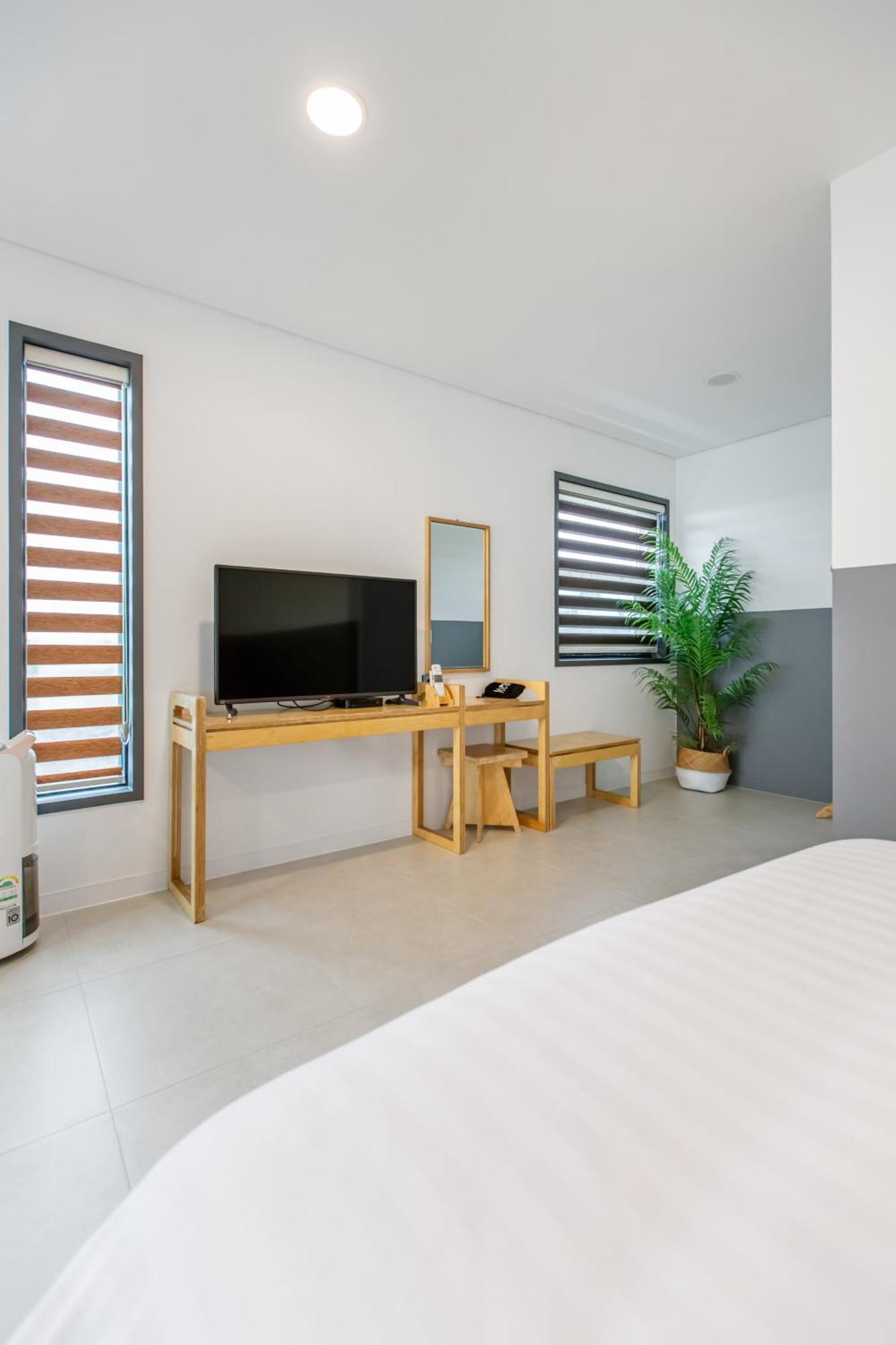 Lunamar Pension Jeju Ngoại thất bức ảnh